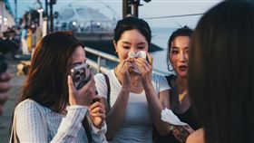 韓籍團員李麗安竟忍不住落淚。（圖／緯來提供）