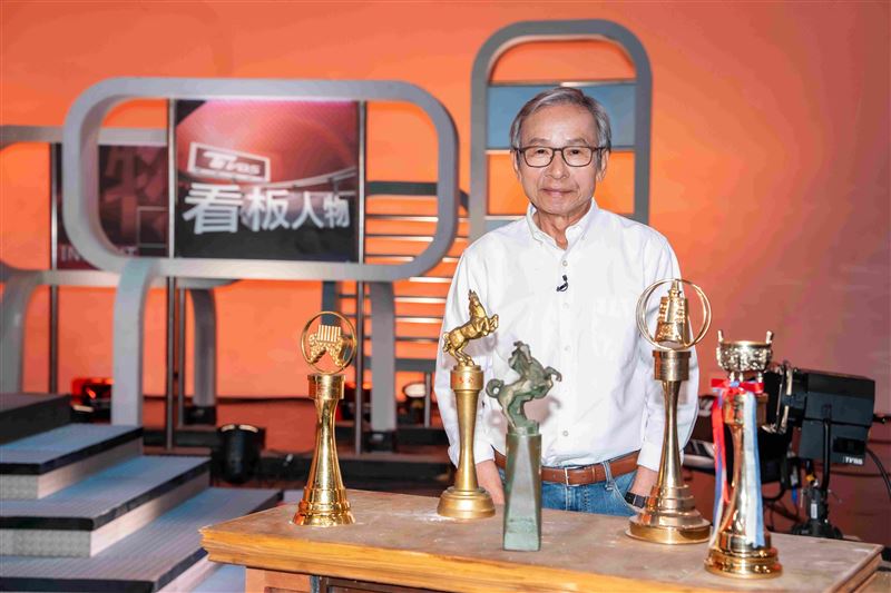 吳念真在節目中分享很喜歡舞台劇的原因。（圖／TVBS提供）