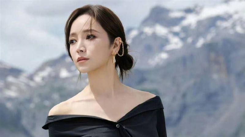 20位舔共藝人約談結果　侯佩岑IP閃現台灣