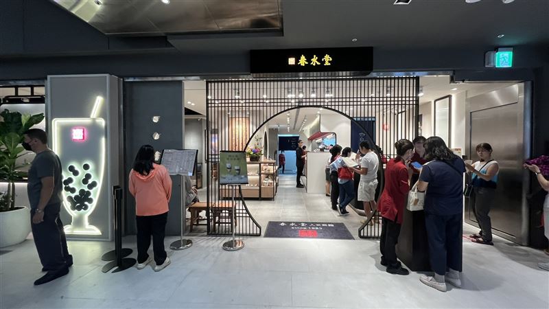 春水堂台南小北店今日用餐要等1小以上。(／春水堂提供)