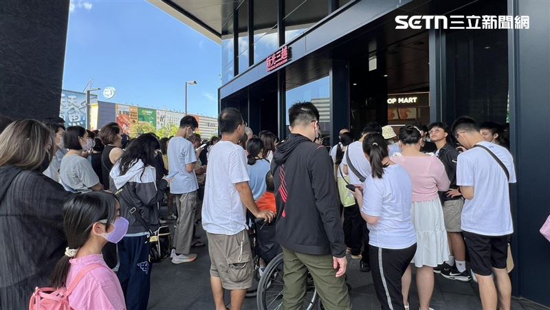 小北門店狂吸5萬人！阿姨插隊被嗆瞎回1句