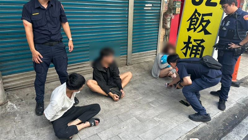 桃園平鎮發生警匪追逐。（圖／翻攝畫面）