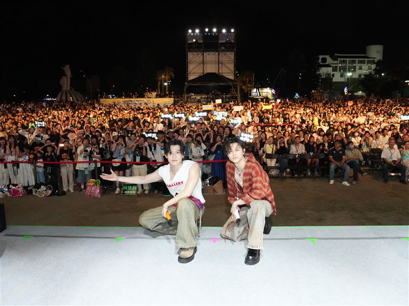 戲劇歌唱雙棲全能偶像「王子」邱勝翊、邱宇辰。(圖/澎管處提供)