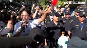 民眾黨辦走讀，黃國昌開嗆警方不要面帶微笑。（圖／翻攝畫面）