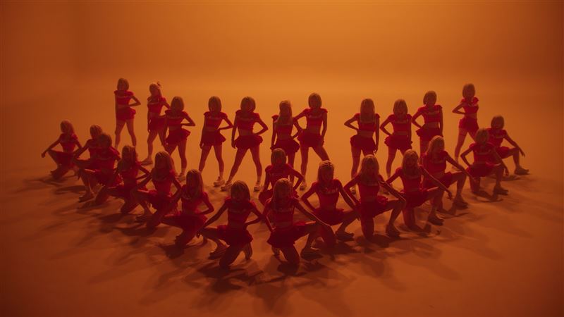 味全龍啦啦隊小龍女全新MV《CRUSH》。（圖／味全龍提供）