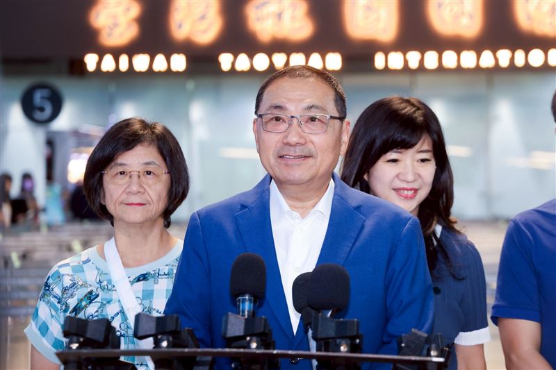 對於傳出郝龍斌將宣布選國民黨主席，侯友宜出訪歐洲前受訪時回應說有人願意承擔都是一件好事。（圖／新北市府提供）