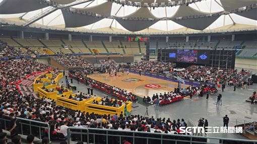 桃園巨蛋太髒　林書緯曝不敢洗澡怕腳染病