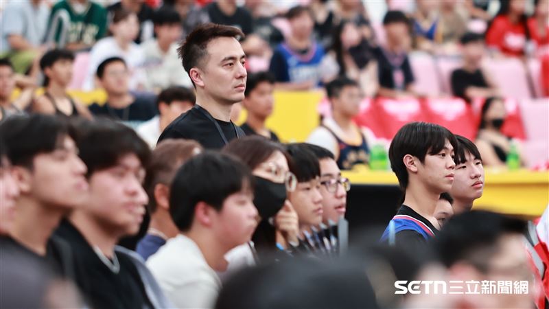 桃園雲豹執行長張建偉現身NBA快艇球星雷納德「可愛豹擊」球迷會。（圖／記者劉彥池攝影）