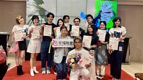 陳子強邀請好友包括唐玲、孟慶而、巫宗翰等人化身「藝術模特兒」，參與一場別開生面的公益走秀。（圖／經紀人提供）