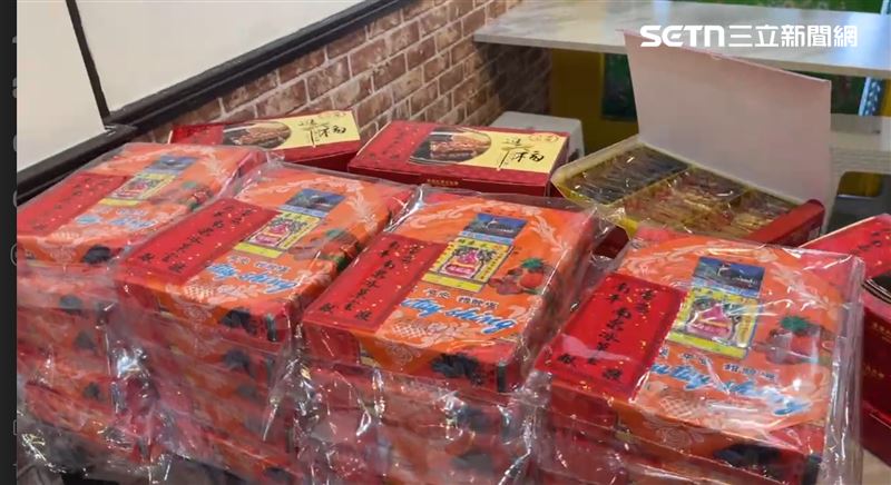 南泉冰菓室準備知名蜜餞、花生糖提供給劇組及演員明星