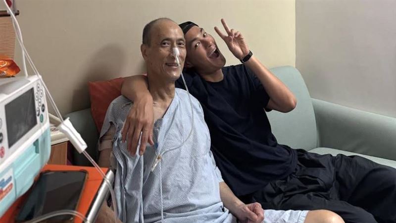 楊祐寧生日陪病父！姊曝在「風暴」中現況