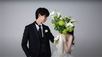 昔捲劈腿風波　人氣YTR證實娶回圈外女友