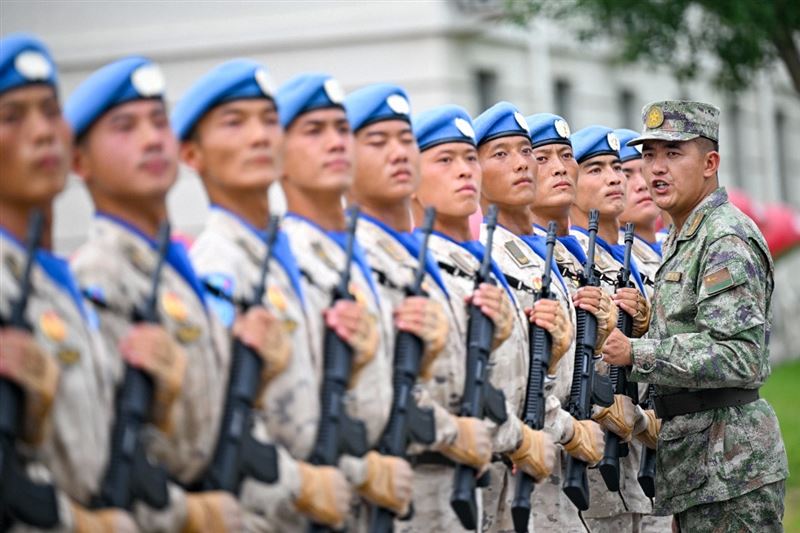 中國解放軍參閱隊員進行訓練（圖／翻攝自新華社）