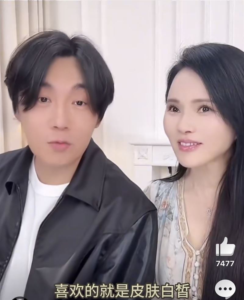 秦昊（左）直言喜歡伊能靜皮膚白、胸部大。（圖／翻攝自微博）