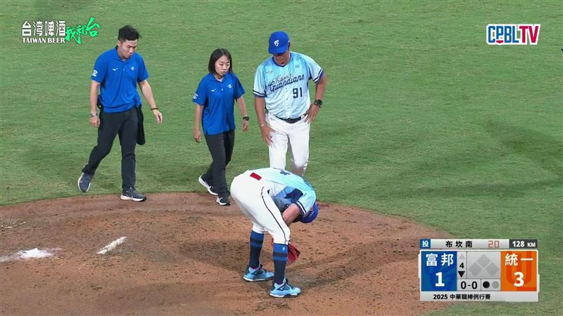富邦悍將布坎南右腿不適傷退。（圖／翻攝自CPBLTV）