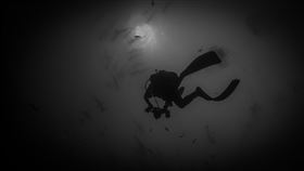 潛水（示意圖／翻攝自Pixabay）