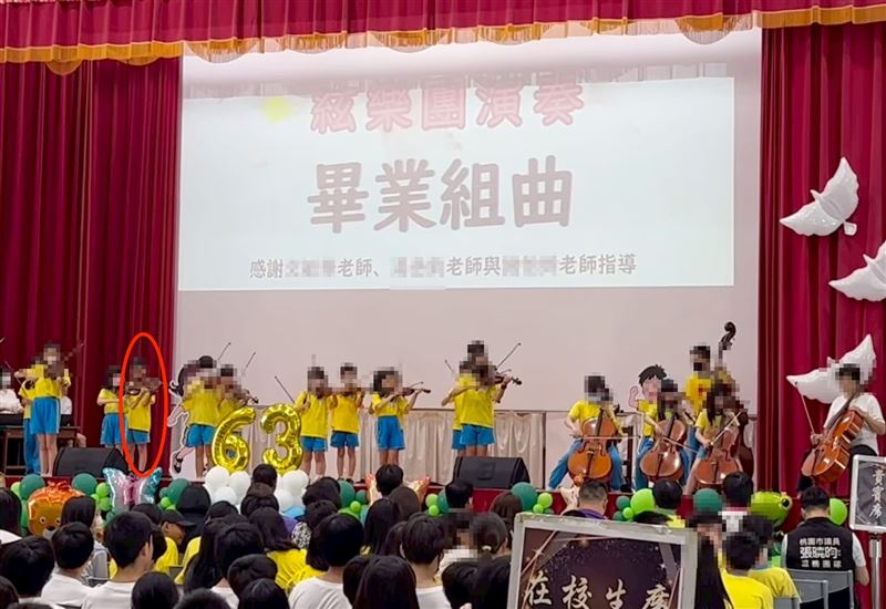 借宿在黃女家的小兄妹，上學期才加入學校新成立的管弦樂社，畢業典禮上精彩演出。（圖／翻攝自臉書）