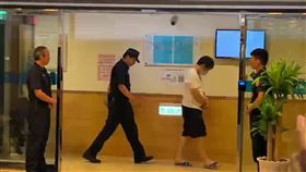 陳力銘、吳秉駿、戈一平等人今天（1日）上午移審智慧財產與商業法院。圖片描述。（圖／翻攝畫面）