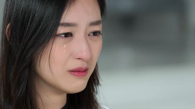 港星方力申的藝術家妻子葉萱公開受害過程。（圖／翻攝自Netflix 《以神之名：信仰的背叛》）