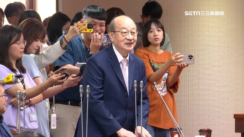 出席藍幹部交接　柯建銘自稱古今奇男子