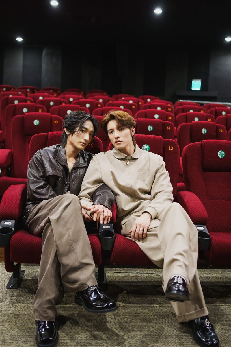 王智騫Martin（左）、范麒智Kenji工作與生活都緊密不分。（圖／三立提供）