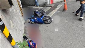 新北,汐止,機車,車禍,肇事逃逸。（圖／翻攝畫面）