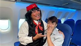 張睿家（右）曝與許效舜關係曖昧！（圖／東森提供）