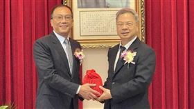 ▲新任經濟部長龔明鑫布達典禮隔天馬上南下產業第一線，明天將南下，直擊工具機與水五金困境，展現「沒有蜜月期」的急迫感與救援決心。（圖／記者師瑞德攝影）