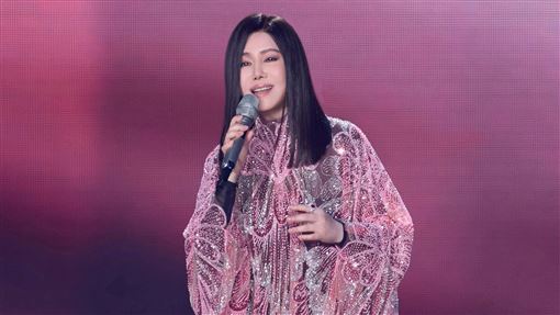江蕙崩潰爆哭摯友逝世！淚喊怕參加告別式