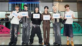 SEVENTOEIGHT征服韓國打歌舞台凱旋返台，喜遇粉絲包圍接機。（圖／天空娛樂提供）