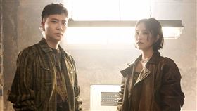 蕭秉治、法蘭〈What Am I Fighting For〉。（圖／相信音樂提供）