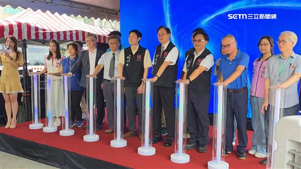 桃園新世代電動公車啟用典禮現場
