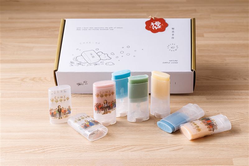 秘丞手作工坊隨身皂6入禮盒。（圖／天光雜貨店提供）
