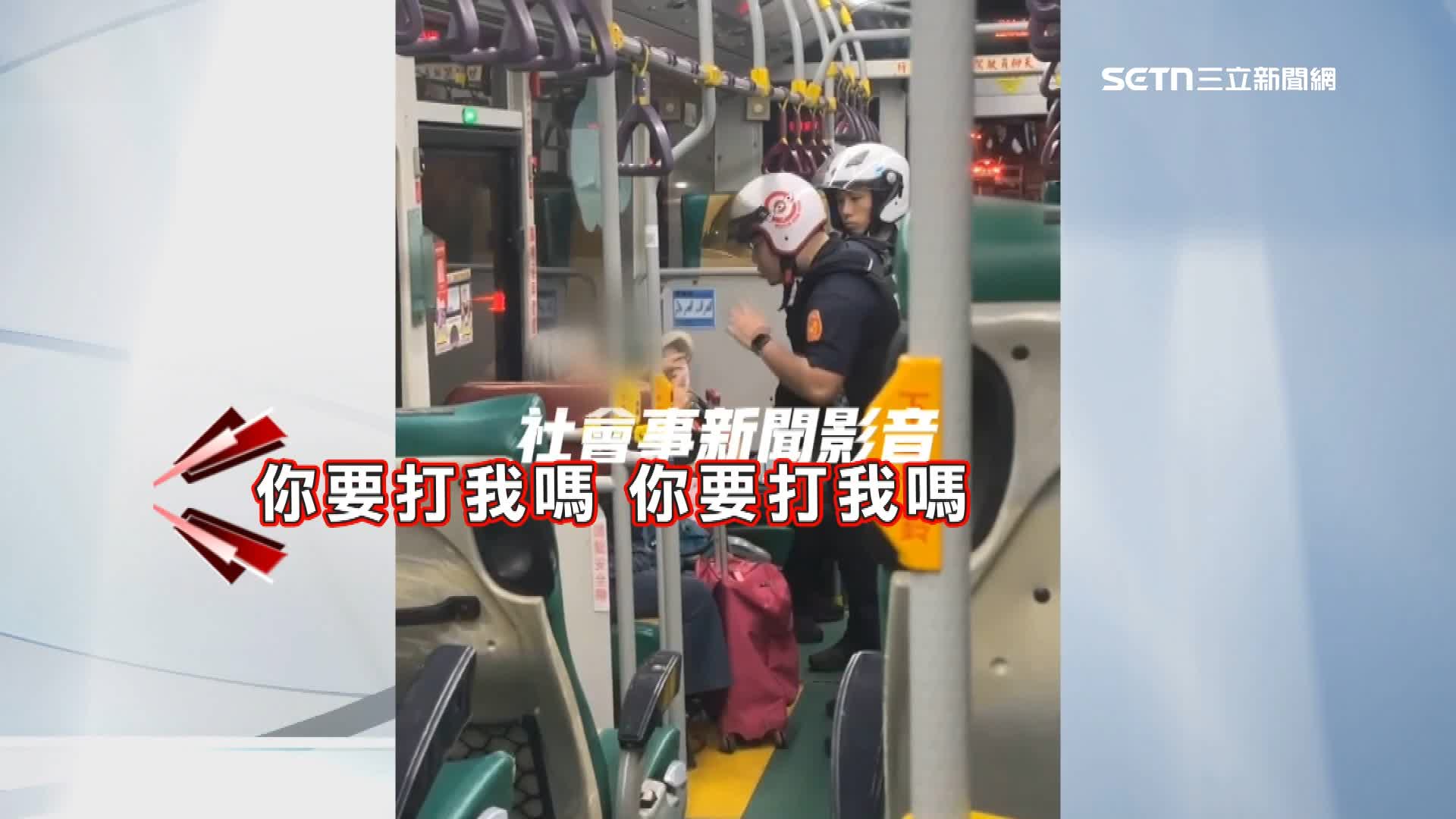 警察來了阿嬤還是超激動。（圖／翻攝自社會事新聞影音）