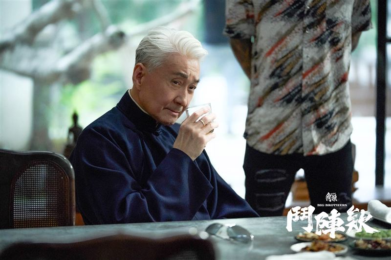 71歲的崔浩然近年鮮少出現在螢光幕前，早已進入退休狀態，頭上白髮斑斑，但這次為了角色特地瘦身，展現敬業精神。（圖／翻攝自崔浩然FB）