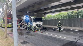 女騎士被水泥車拖行百米亡　瞬撞影片曝光