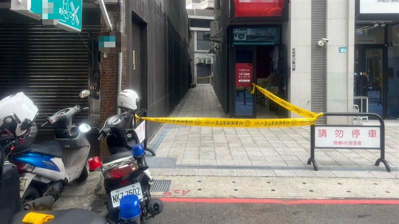 吳翁從自家住處墜樓身亡。（圖／翻攝畫面）