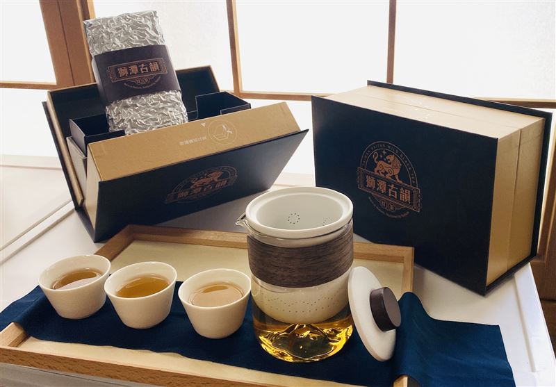 「天生天養」方式栽培的獅潭古韻紅茶，沖泡後散發獨特蜜香與醇厚回甘