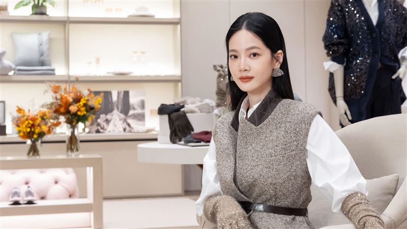 曾之喬與辰亦儒上下交疊！夫妻私下很肉麻