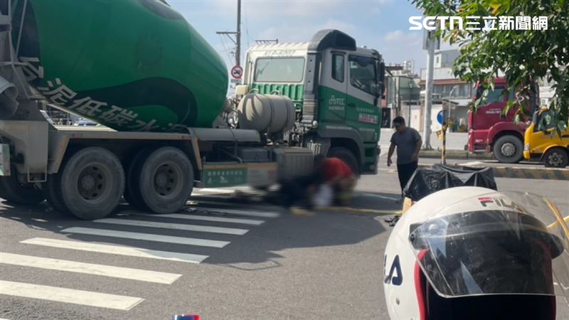 鐵馬女騎士捲入輪下當場死亡。（圖／民眾提供）