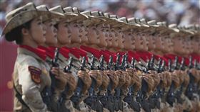 外媒指出，追溯「正步」的歷史，顯示其與威權政權密切相關。（圖／美聯社／達志影像）