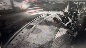 新北市五股區3日凌晨發生一起死亡車禍。（圖／翻攝畫面）