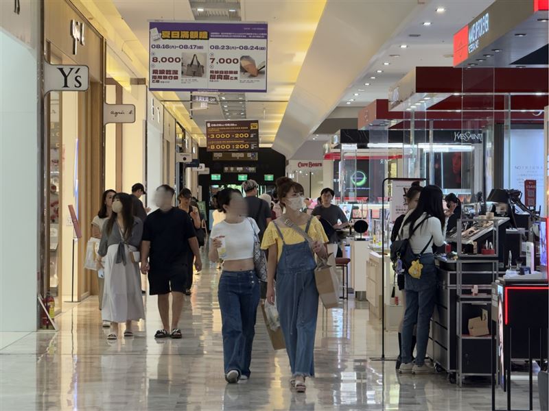 不讓新光三越台南小北門店專美於前，南紡購物中心祭出長達1個月的優惠檔期。(圖／南紡購物中心提供）