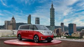 全新ID.BUZZ GTX閃電現身高空停機坪撼動登場（業配勿用）