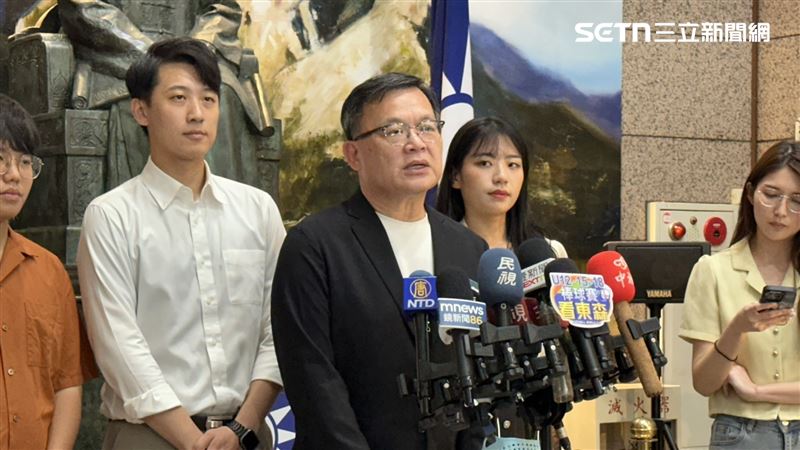 針對洪秀柱出席中共九三閱兵活動，林寬裕表示，這樣的行為舉止是否合適，很多人都有評斷。（圖／記者詹宜庭攝影）