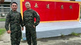 邰智源在社群平台上貼出身穿國軍戰袍的照片。（圖／翻攝自IG)
