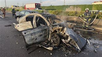 18歲男自撞成焦屍！遭波及夫妻：很想救人