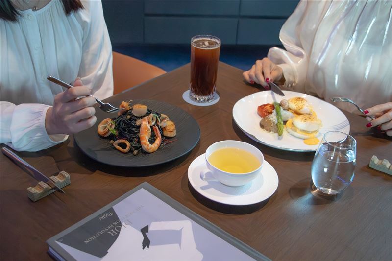 午前時光最適合悠閒自在地在然一酒店慢享一餐。(圖/飯店旅宿業者提供)