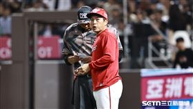 中職36年例行賽，味全龍總教練葉君璋。（圖／記者劉彥池攝影）