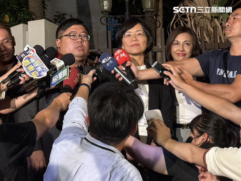 總統賴清德於開議前宴請黨籍立委，邱議瑩、蘇巧慧、蔡易餘受訪。（圖／記者劉秀敏攝影）